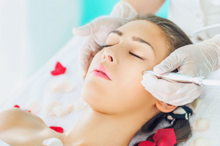 Chemical peel Vs Microdermabrasion What Works Better?